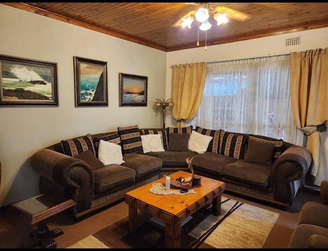 3 BEDROOM HOUSE FOR SALE IN VANDERBIJLPARK CW 1